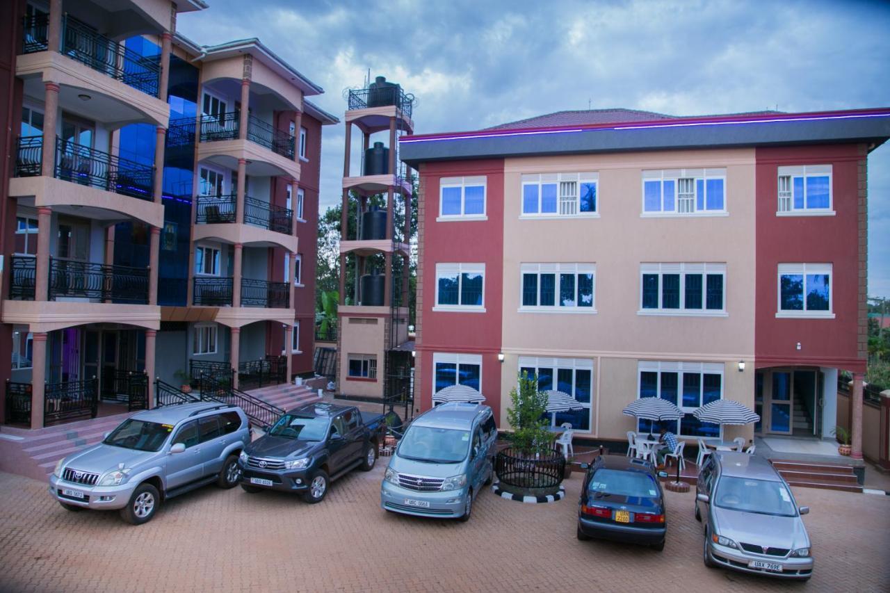 Red Sox Hotel Ltd Kampala Eksteriør billede