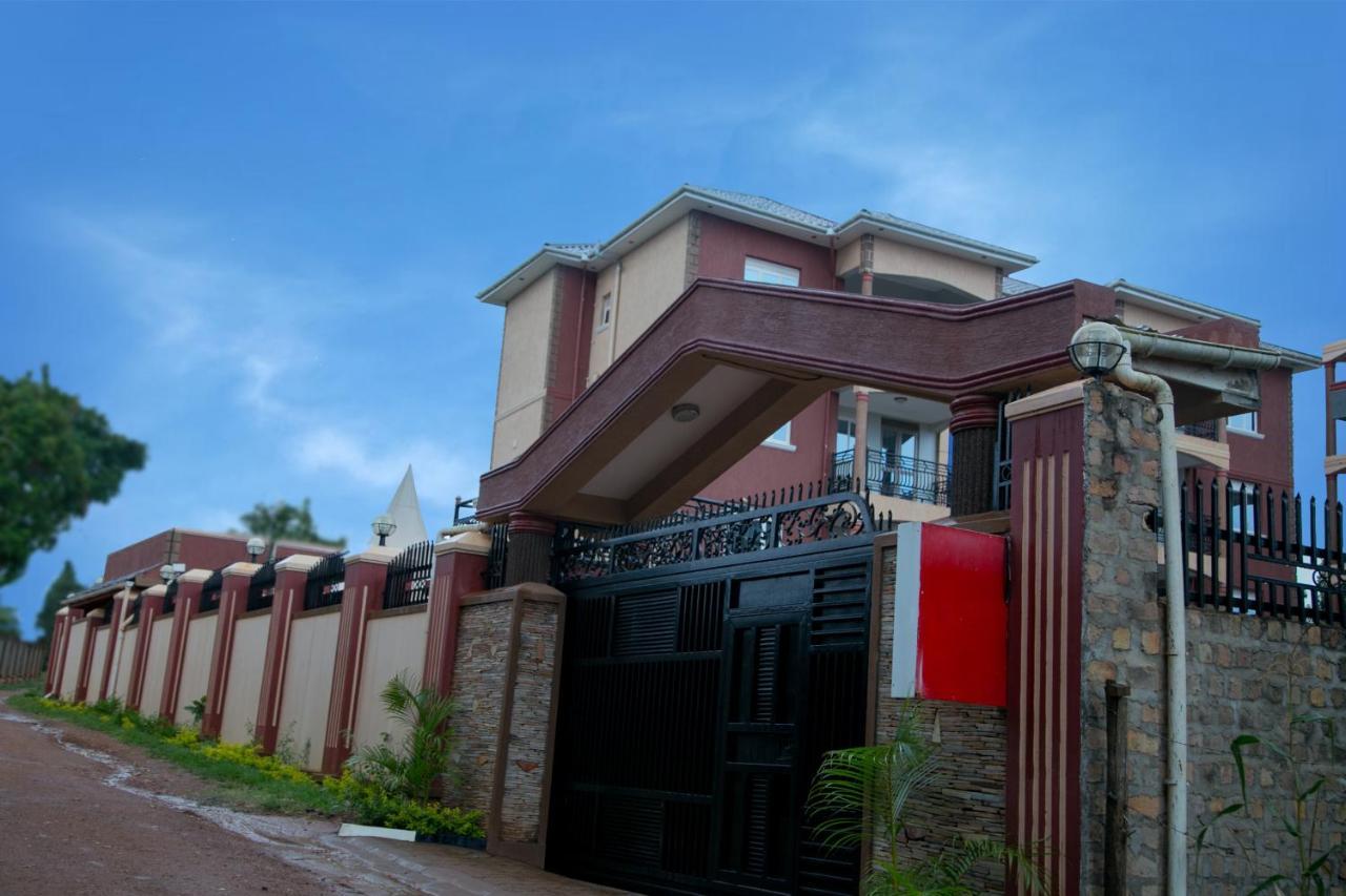 Red Sox Hotel Ltd Kampala Eksteriør billede